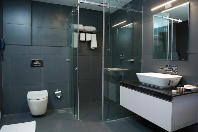 Hotel Sky Paradise Iritti Dış mekan fotoğraf